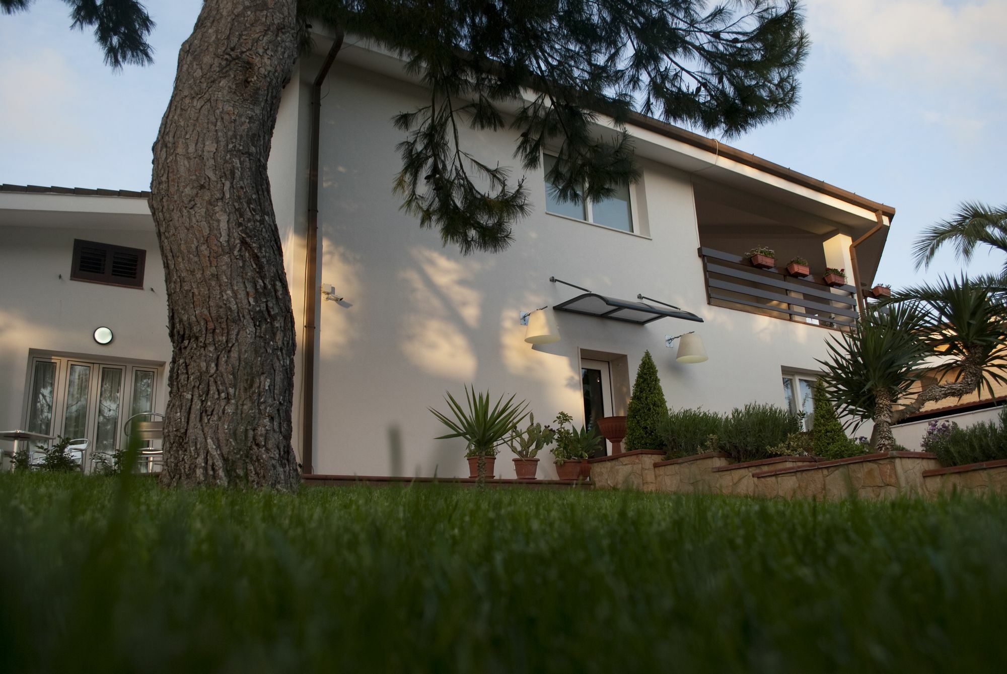 B&B Nacore มาสซาฟรา ภายนอก รูปภาพ